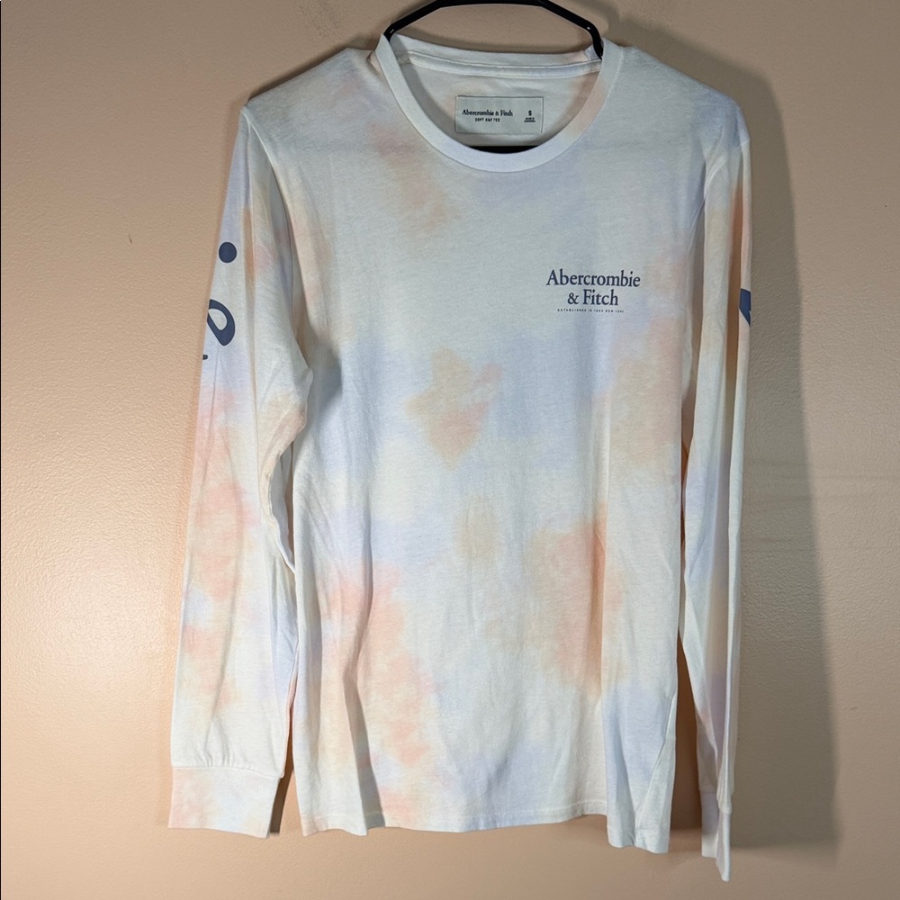 Abercrombie & Fitch White Crewneck Tee with Navy Logo